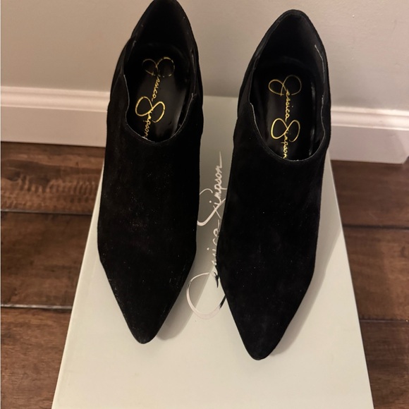 Jessica Simpson Black Heeled Ankle Boots - Picture 3 of 5